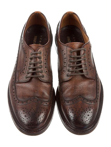 men's brogues shoes.